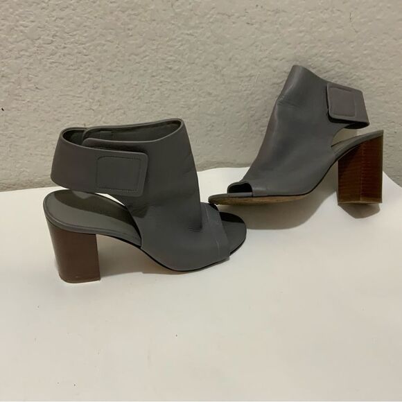 Vince ‘Faye’ Open Toe Gray Bootie size 6.5 - Picture 2 of 11